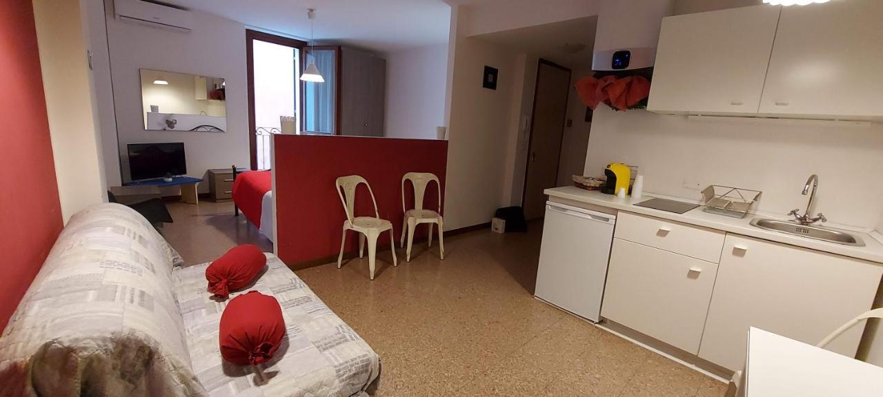 Marconi Rooms Loggia Delle Erbe Verona Eksteriør bilde